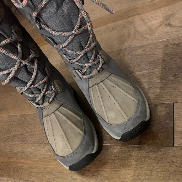 Clarks women’s winter boots - Picture 4 of 7